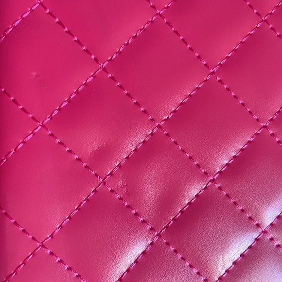 Flap top shoulder bag - Picture 9 of 16